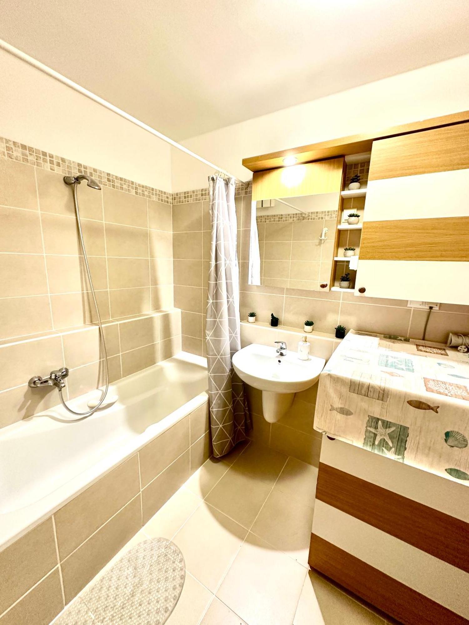 Apartamento With Balcony *
